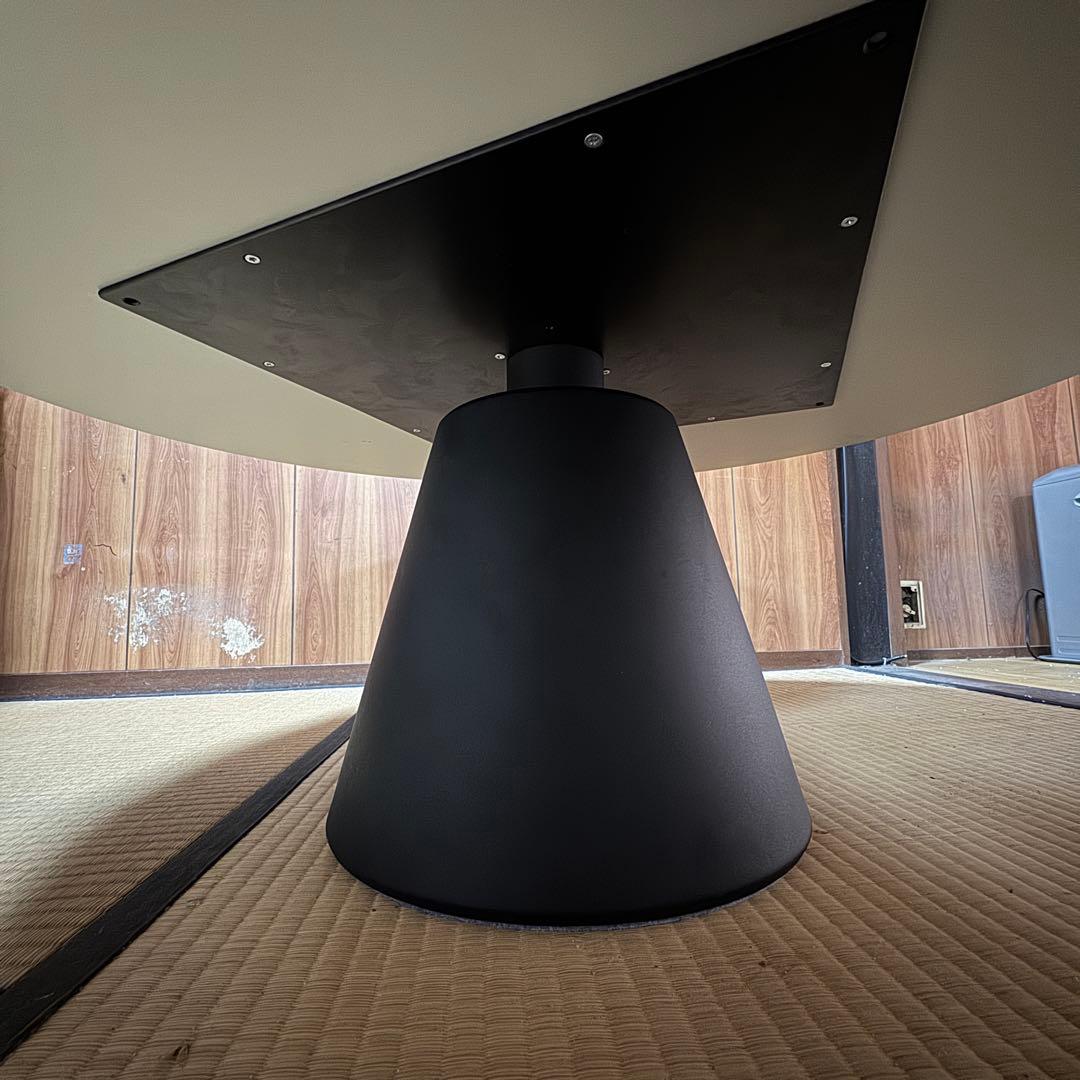 BoConcept Madridコーヒーオーダーテーブル