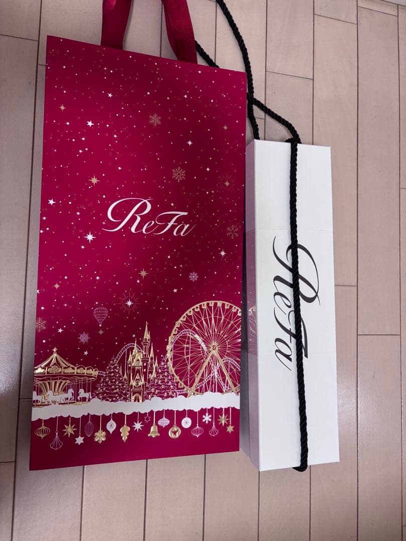 【新品未使用】リファ ストレート アイロン プロRE-AT-02A ホワイト