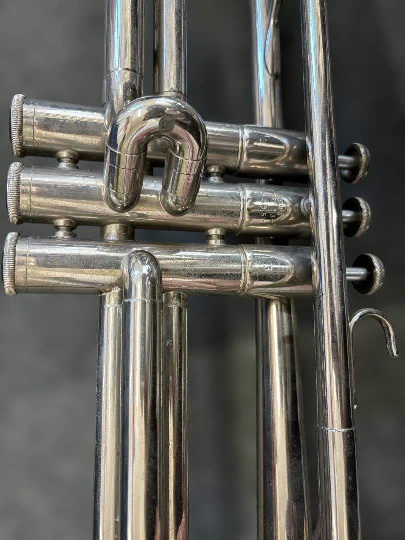 ヤマハ　トランペット　YTR135