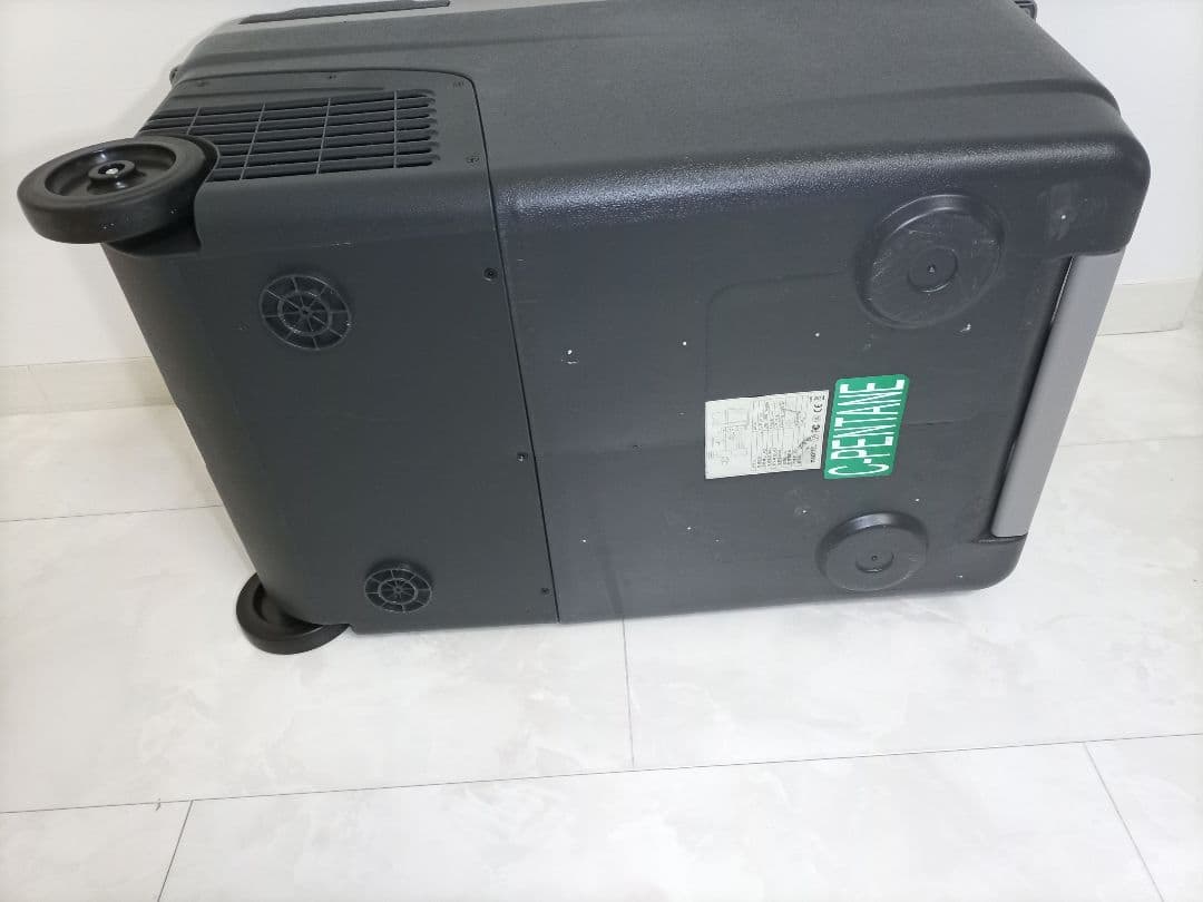 F40 ポータブル冷蔵庫 30L