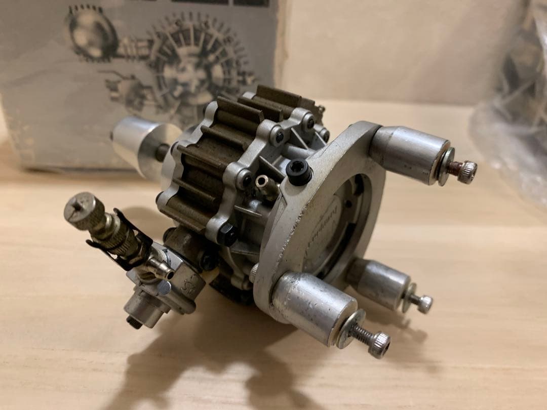 OS NSU WANKEL ロータリーエンジン　模型