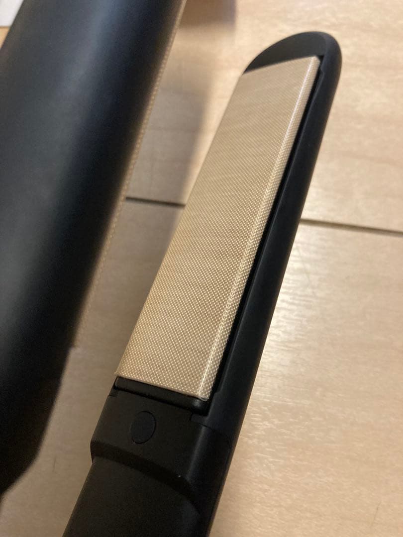 キヌジヨ ストレートヘアアイロン DS200-BK