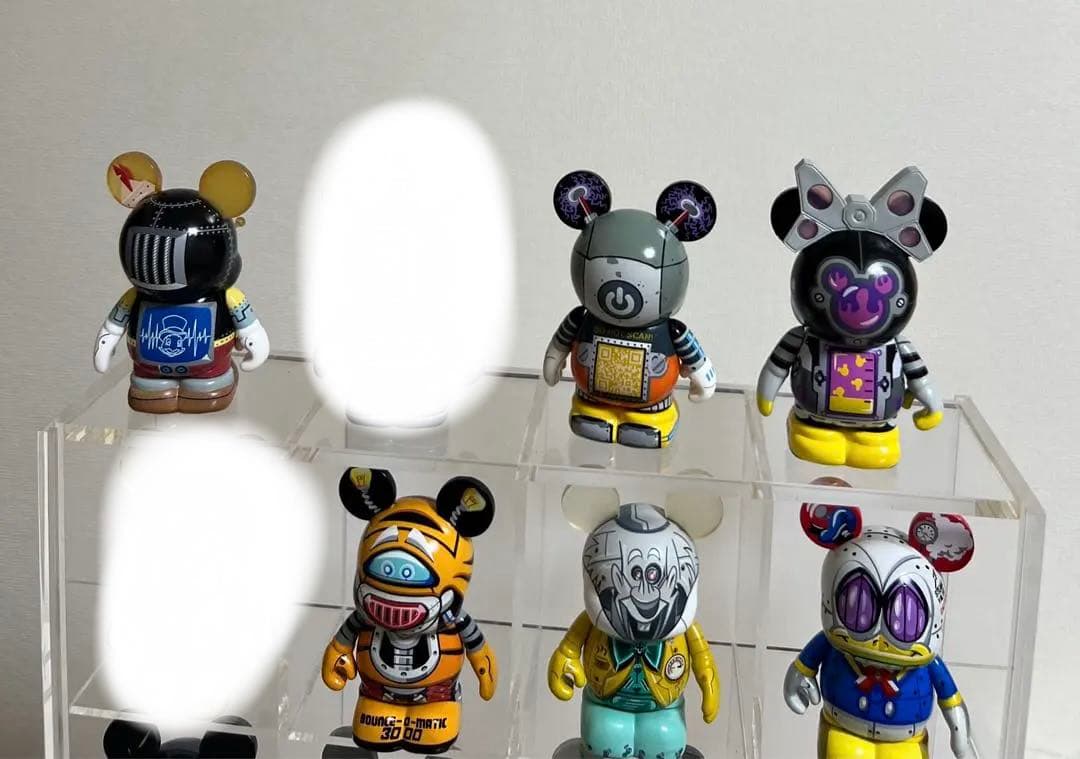 ディズニー、バイナルメーション（メカ、ロボッツ1.2）