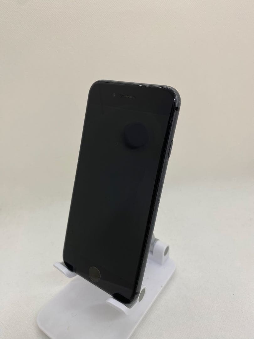 iPhone 8 64GB SIMフリー　75895