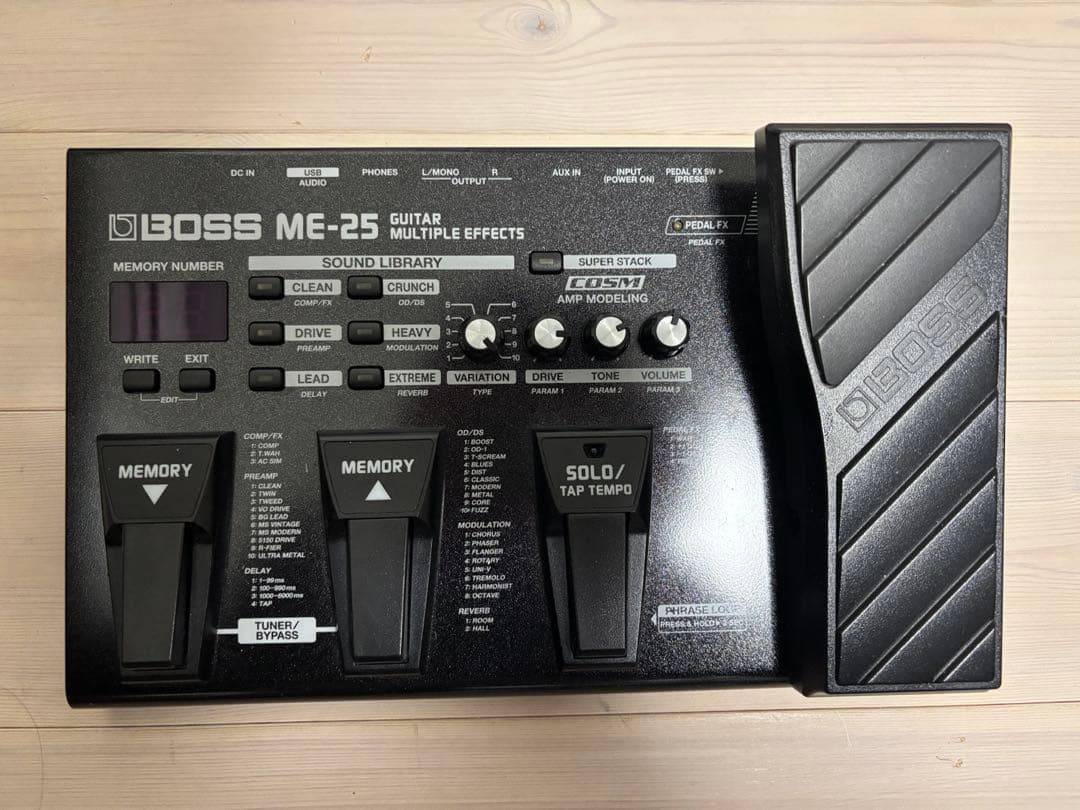 BOSS ME 25　マルチエフェクター　初心者の方やお部屋での練習の方に！