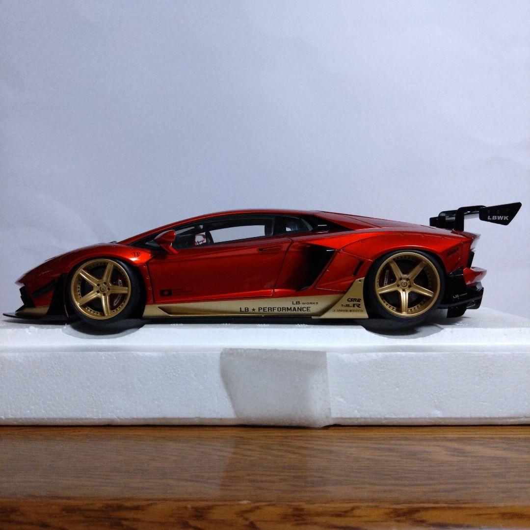 1/18LB-WORKSランボルギーニ　アヴェンタドール　リミテッドエディション