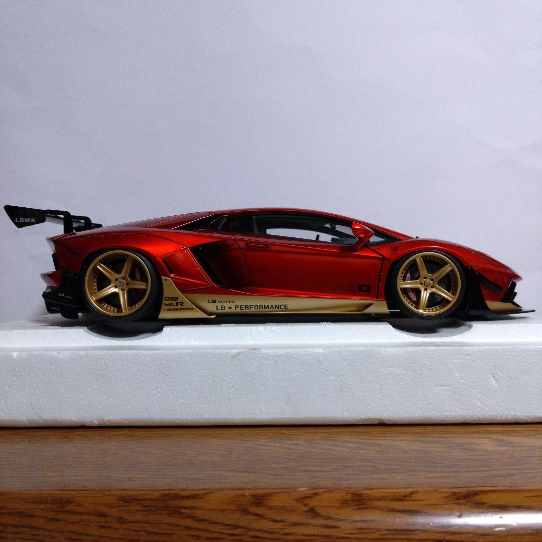 1/18LB-WORKSランボルギーニ　アヴェンタドール　リミテッドエディション
