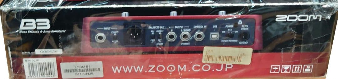 ■■【箱・電源ACアダプター付】ZOOM B3 ベース用マルチエフェクター