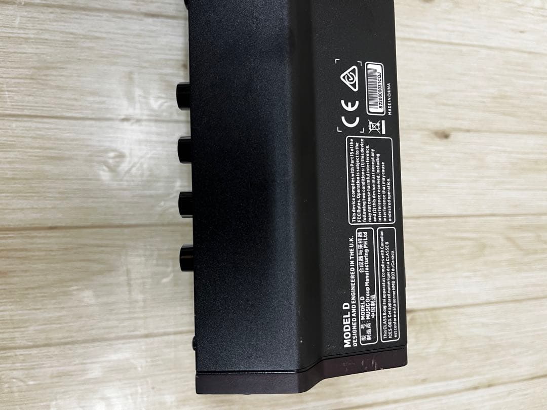 ベリンガー model d シンセサイザー