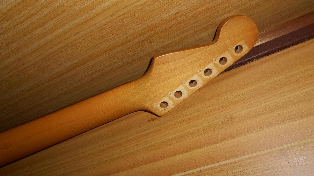 80年代中期～　フェルFSTネック