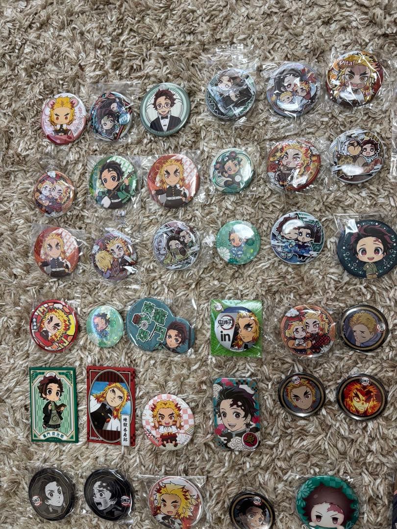 鬼滅の刃　缶バッジ　グッズ　まとめ売り