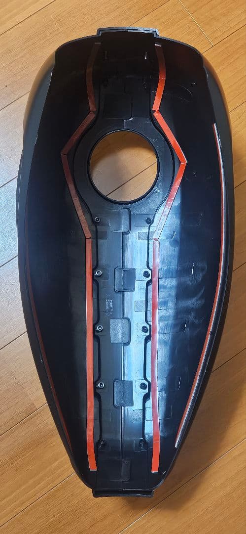 レブル　タンクカバー