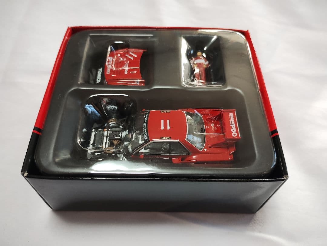 トミカ スカイライン スーパーシルエット