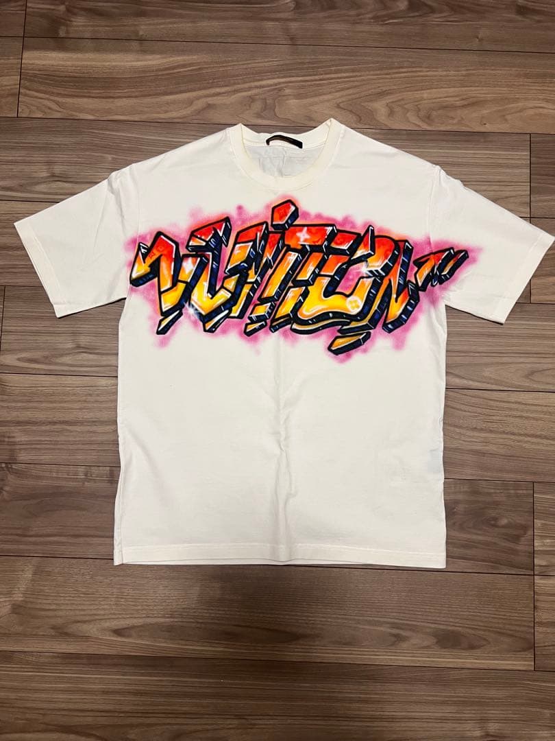 ルイヴィトン 22SS グラフィット ロゴプリントクルーネック 半袖　訳あり格安