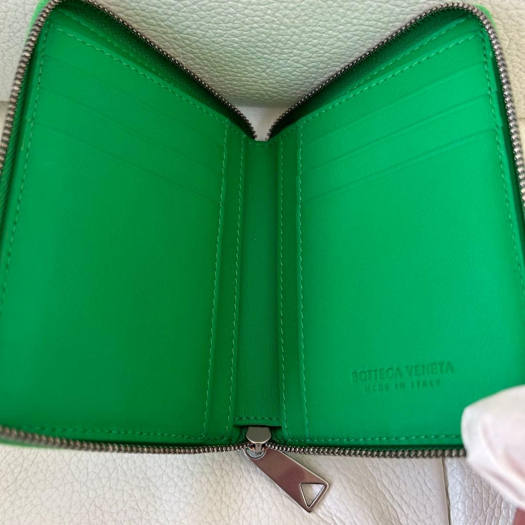 ボッテガヴェネタ 二つ折り財布 ジップ
