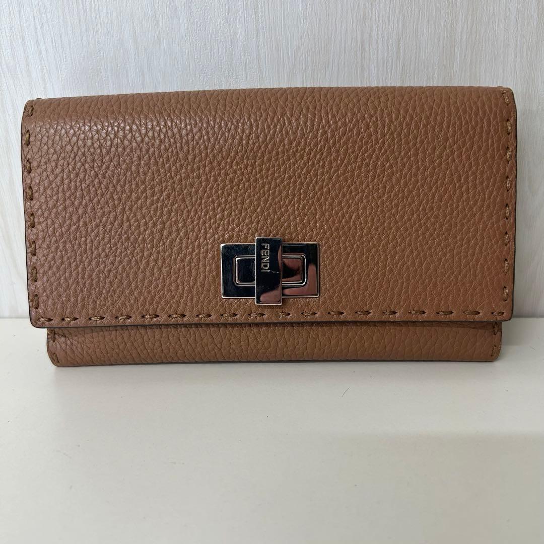 FENDI フェンディ ピーカブー 長財布 レザー ウォレット