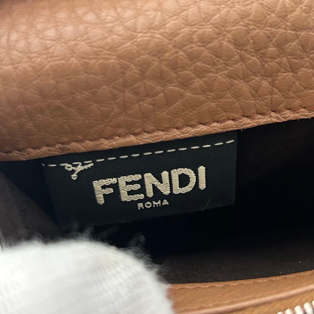 FENDI フェンディ ピーカブー 長財布 レザー ウォレット