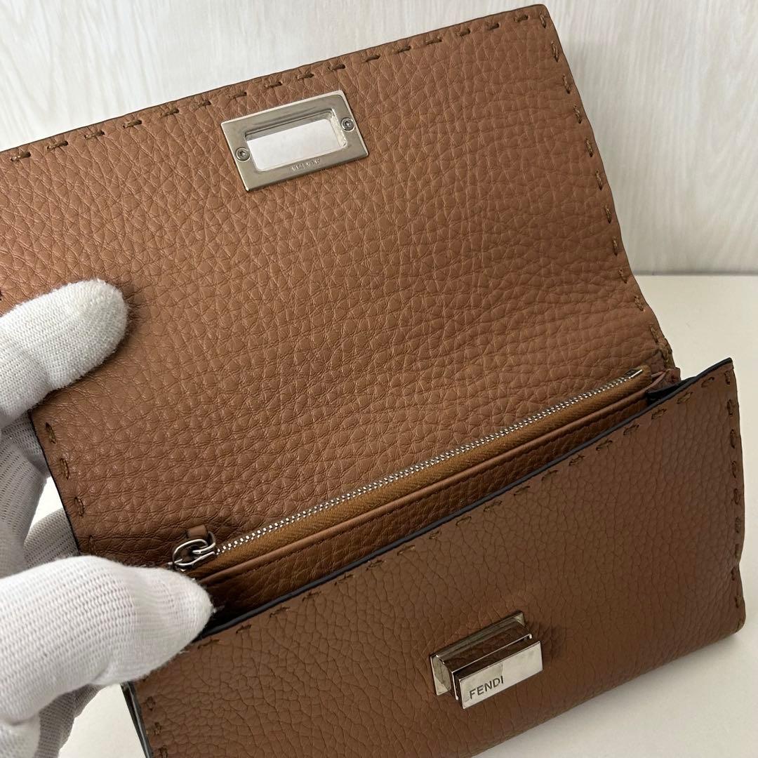 FENDI フェンディ ピーカブー 長財布 レザー ウォレット