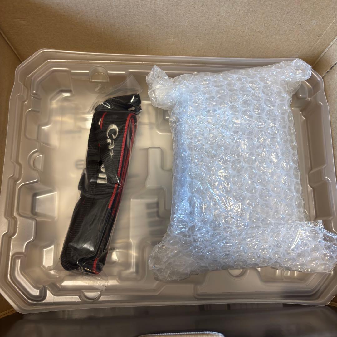 natto様 [美品]Canon EOS RP フルフレーム本体