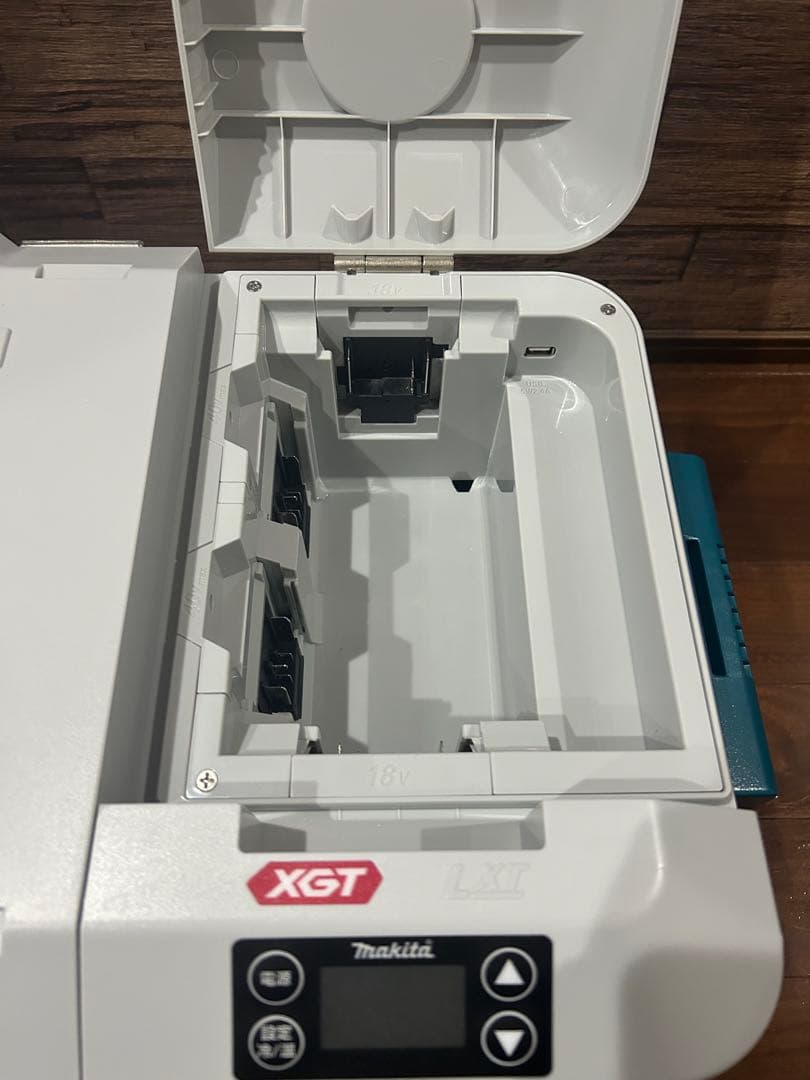 マキタ(makita) 充電式保冷温庫 CW001G