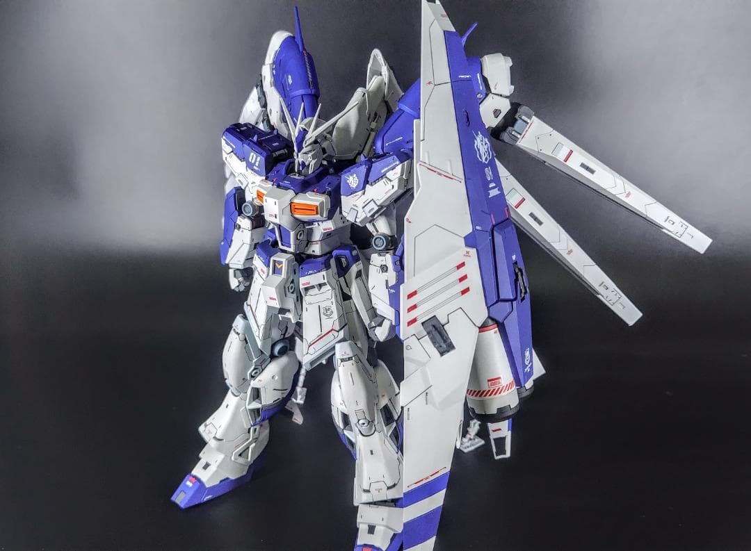 RG hi-νガンダム　全塗装　完成品　ハイパー・メガ・バズーカ・ランチャー