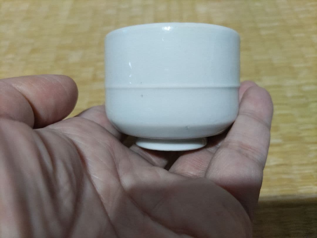 古伊万里　白磁　胴紐　小型　猪口　無傷