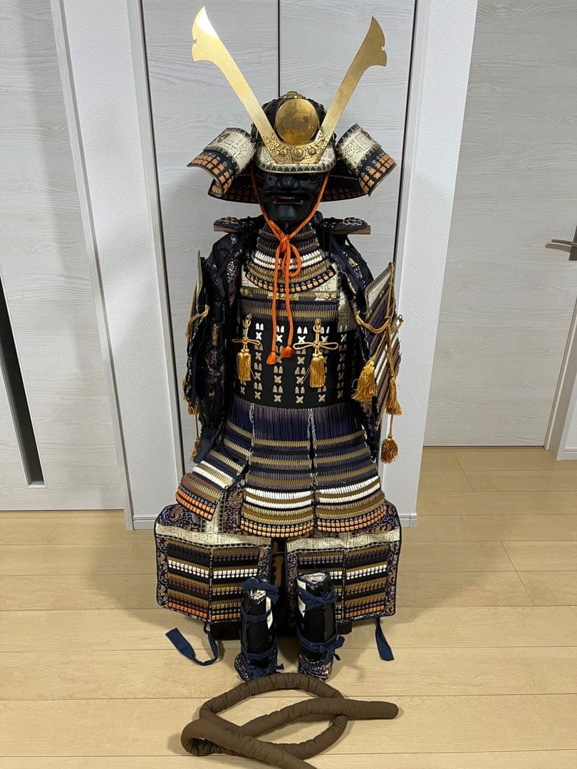 【未使用・保管品】等身大 甲冑 具足 黒胴当世素掛 紺・白・茶 甲冑工房丸武