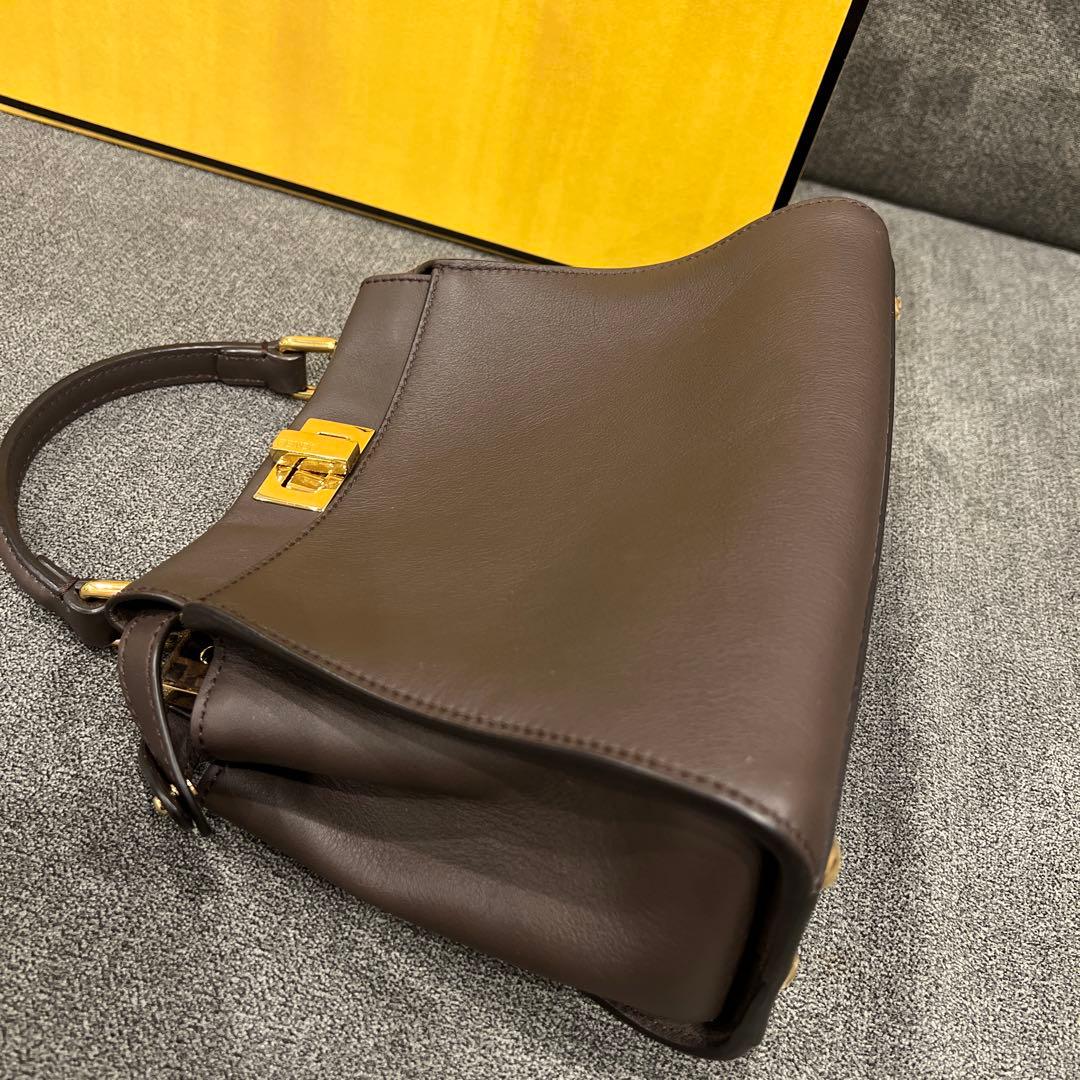 FENDI ピーカブー　ミニピーカブー　ブラウン