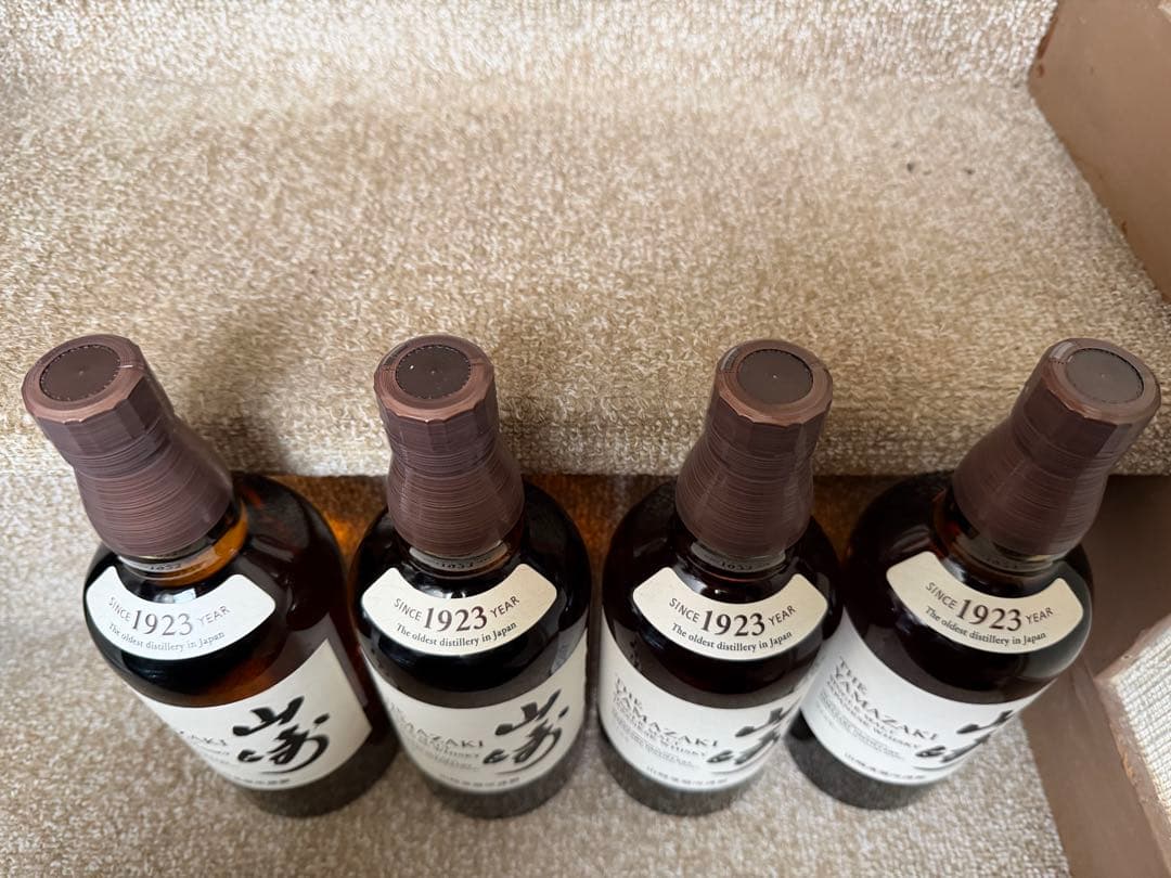 新品未開封　サントリー　ウイスキー　 山崎ノンビンテージ　700ml ４本　箱付