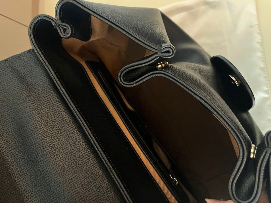 ブラック ショルダートップハンドル