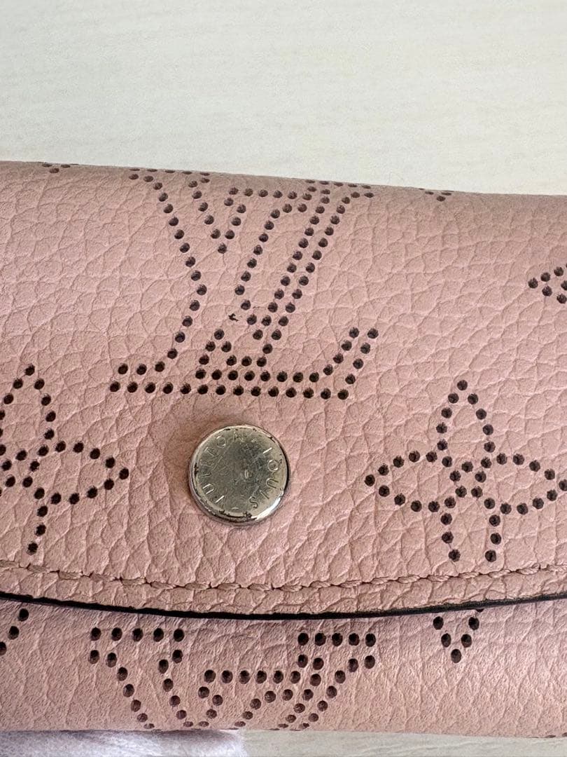 【うゆ】ルイヴィトン　マヒナ　4連キーケース　ピンク