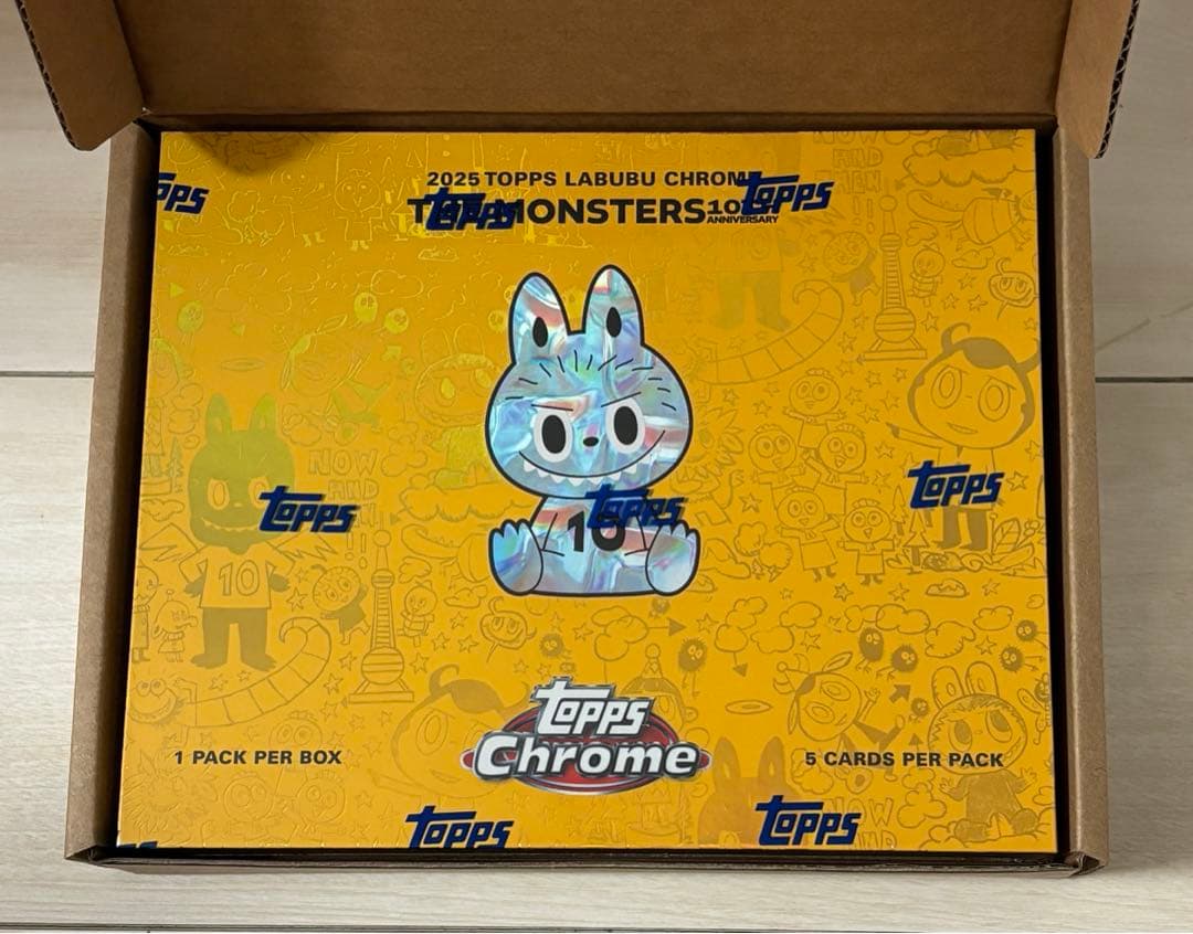 その他 2025 topps chrome labubu