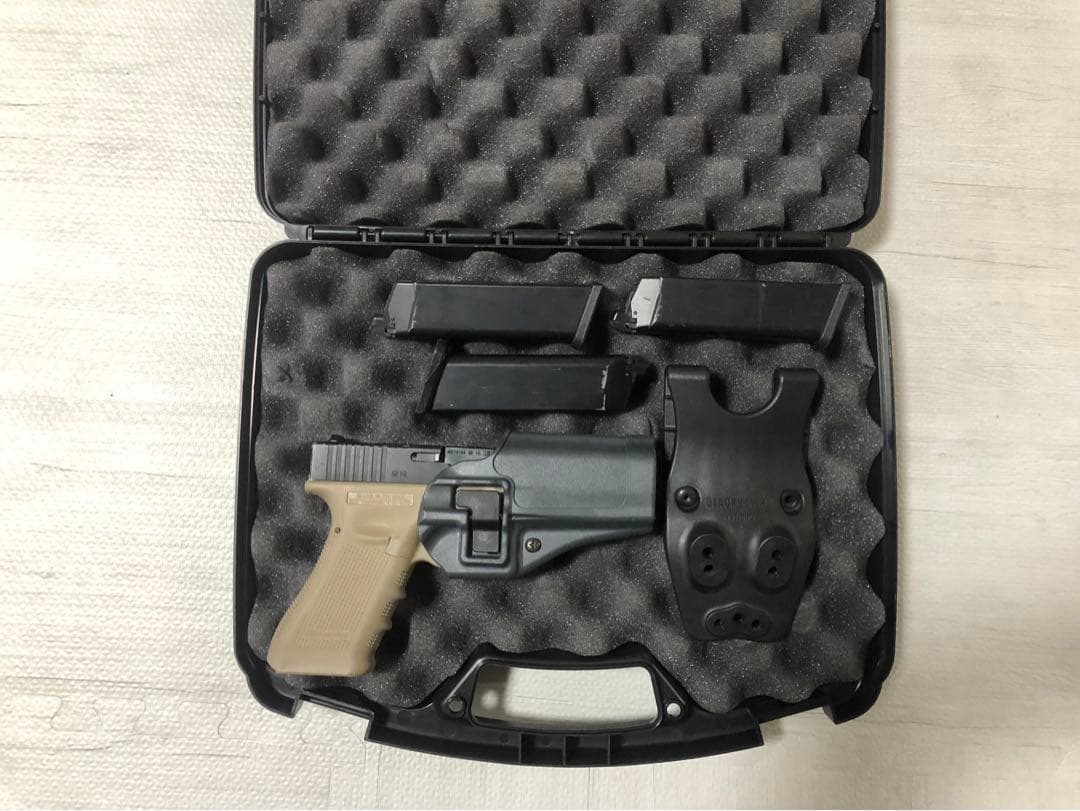 WE-TECH Glock 17 ガスガン ブラック/タン