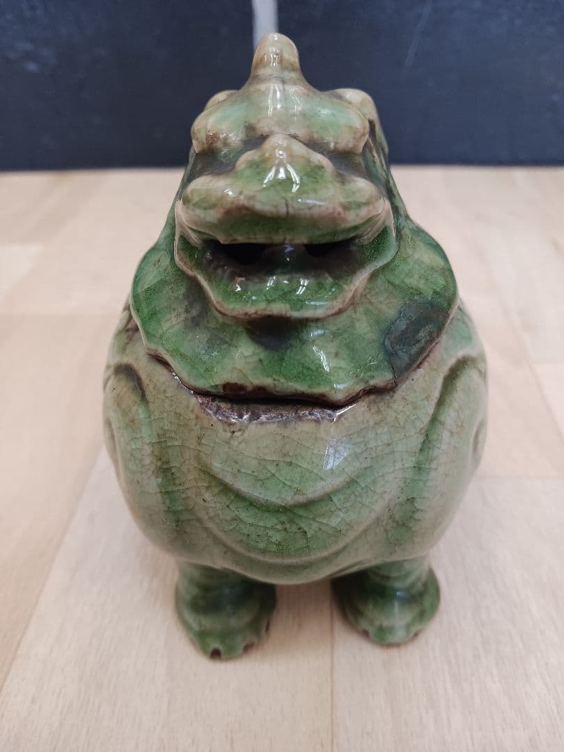 時代物　三田青磁　獅子香炉　箱付