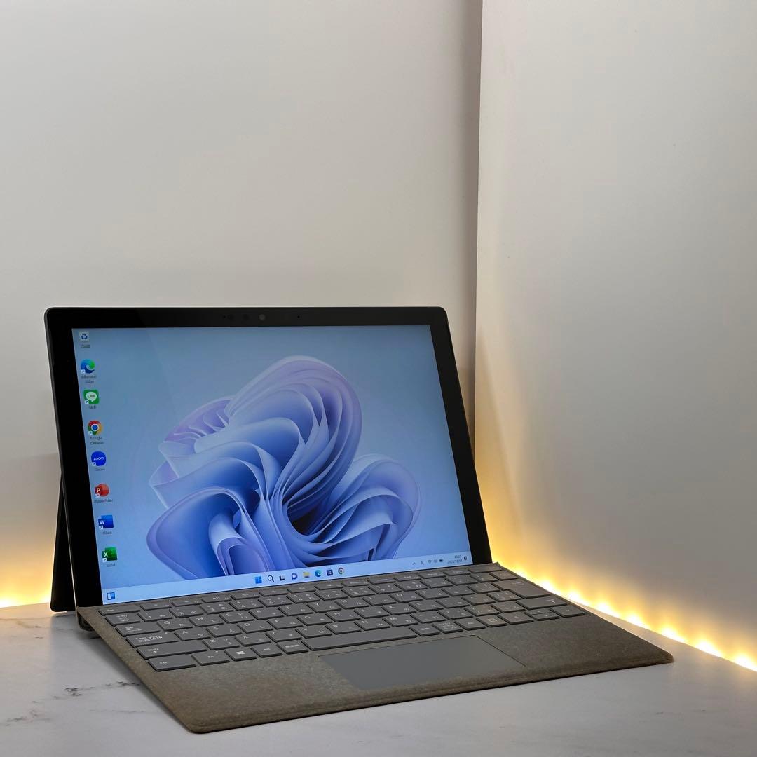 【ブラックモデル】Surface Pro7 BLACK Corei5/8/256