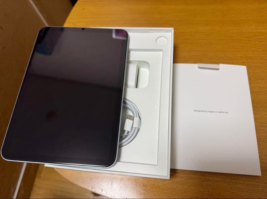 iPad本体 iPad mini 7(A17 Pro) + Smart Folio