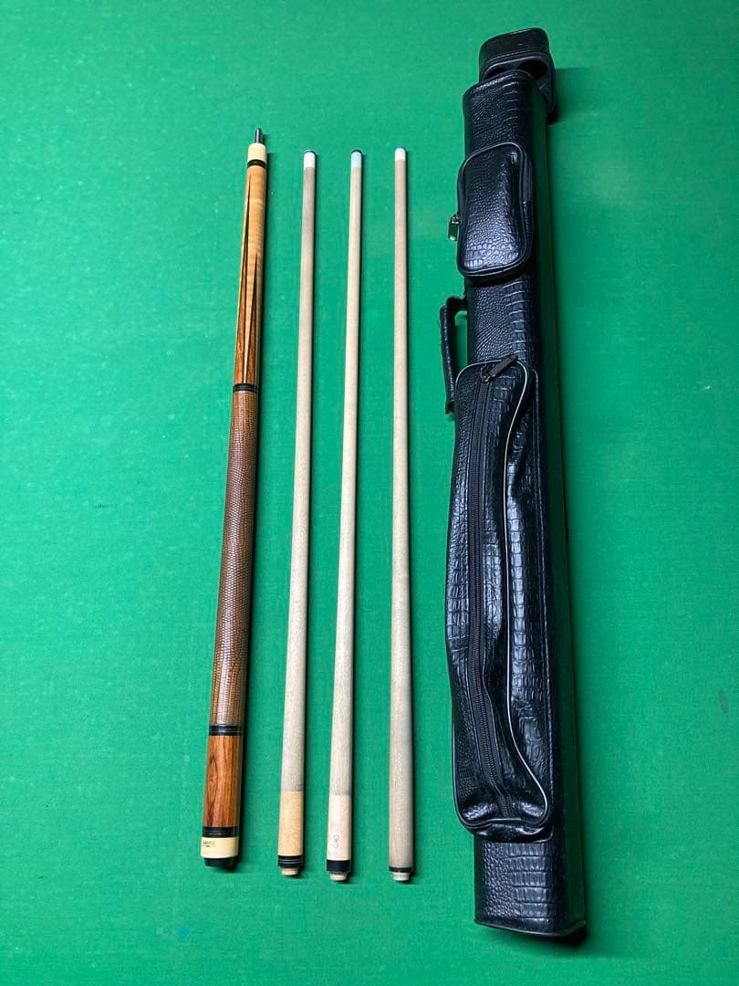 ビリヤード　ランブロスカスタムキュー シャフト3本付き