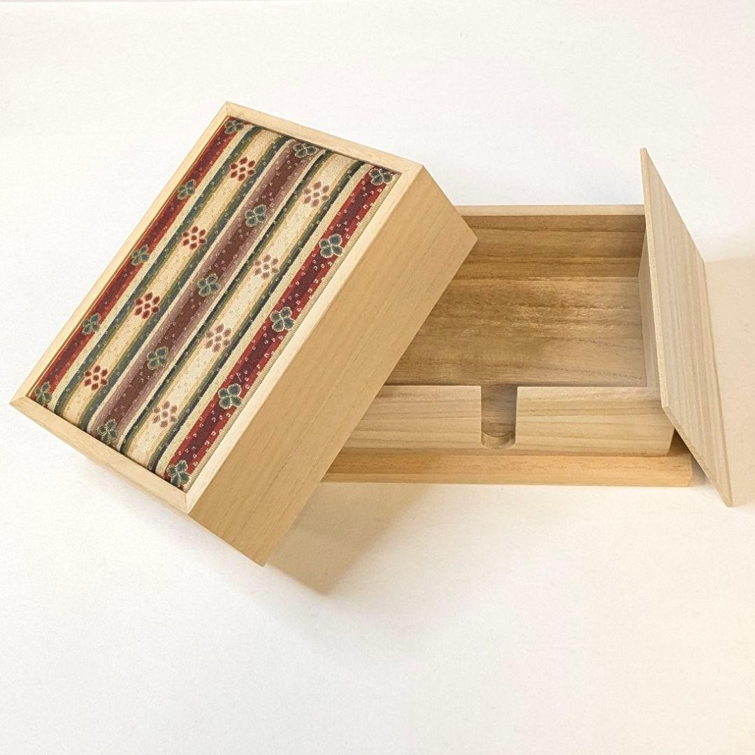 【フォロー割・新品】 ハガキケース　龍村美術織物　経錦 花文暈繝錦　葉書箱