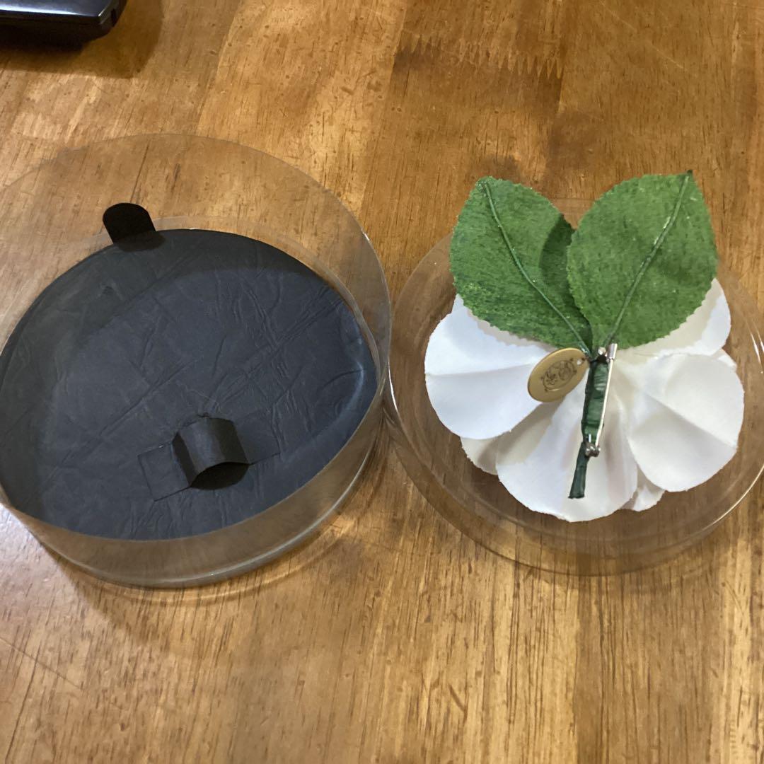 フランス パリ レジュロン＊コサージュ＊シャネルのカメリア＊ディオール