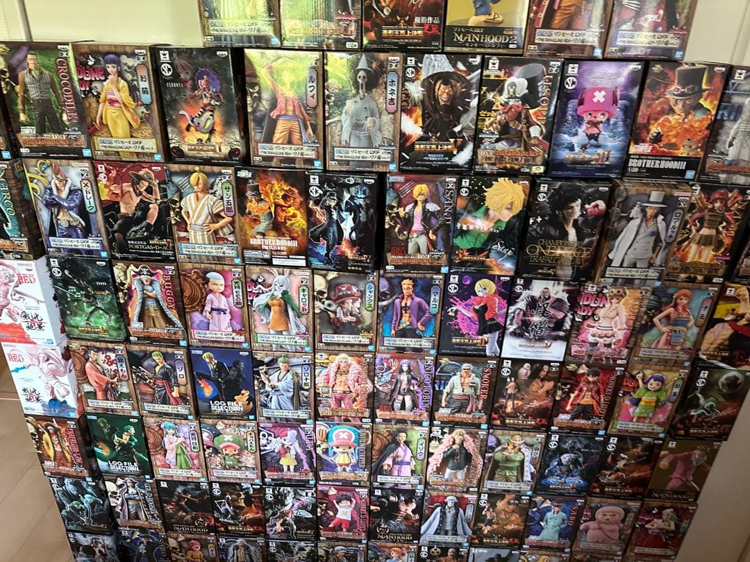 ワンピースフィギュア引退品90個まとめ売り