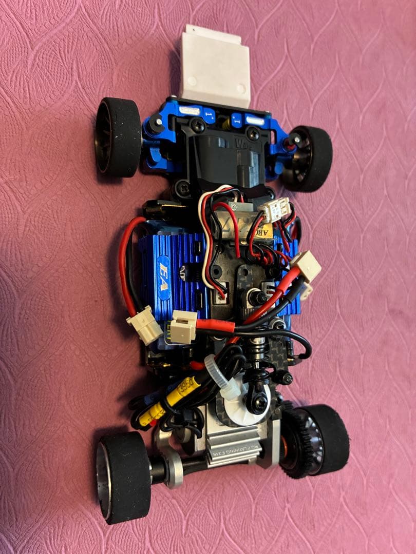 京商ミニッツ旧タイプ、ASC、充電器、バッテリー、交換用パーツなど