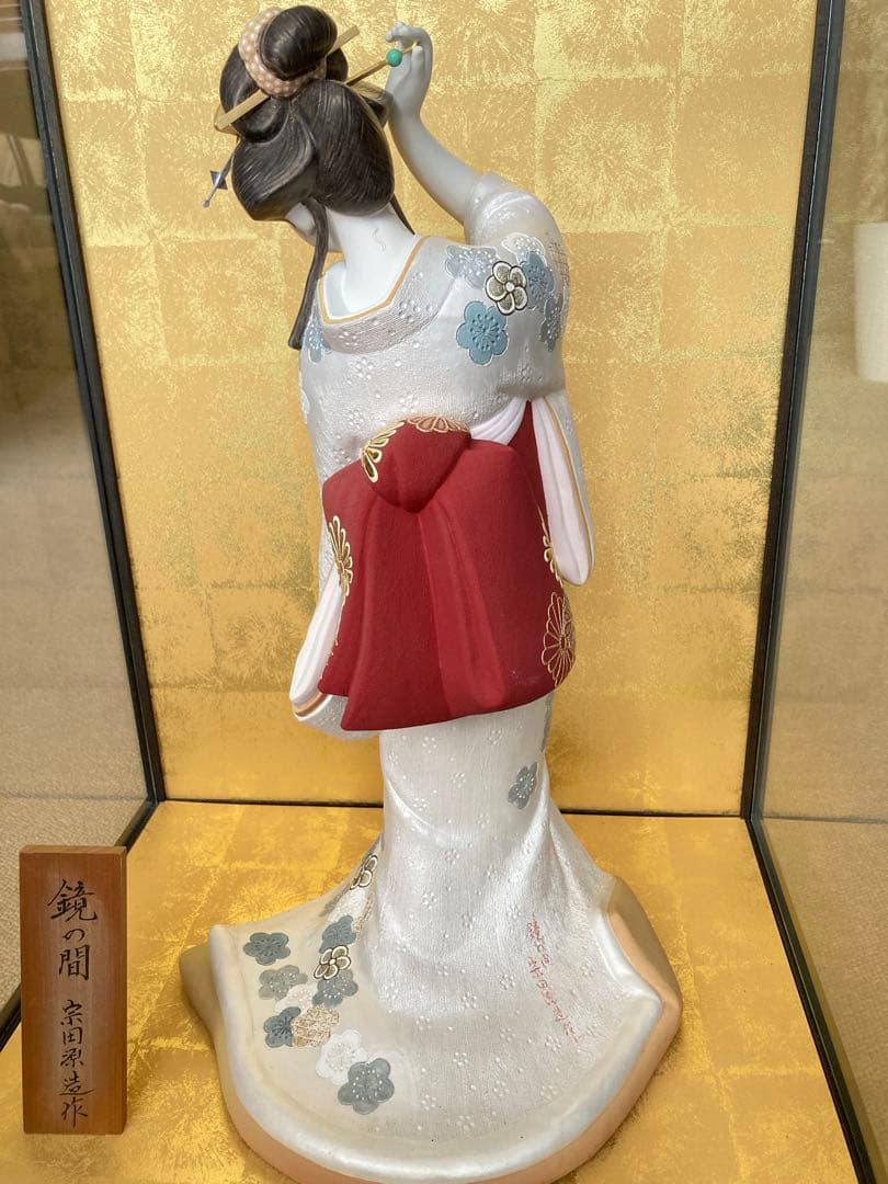 博多人形「鏡の間」　宗田源造作　陶製