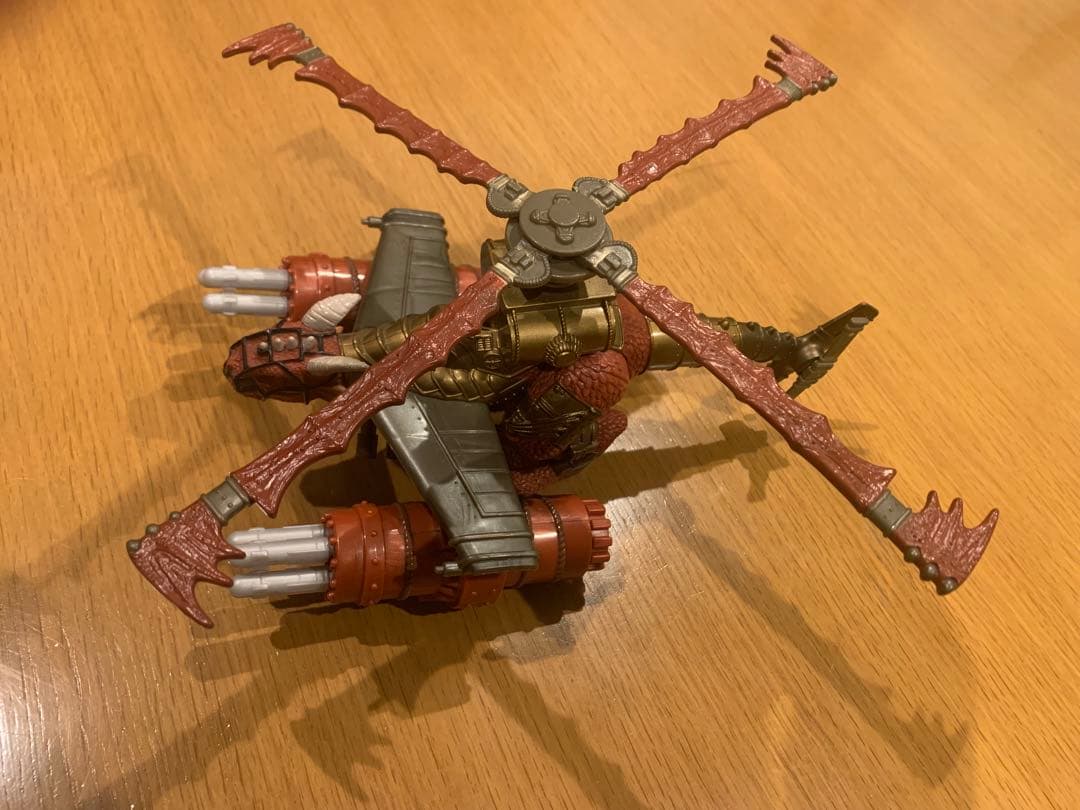 デュエルマスターズ　ガトリングワイバーン　フィギュア