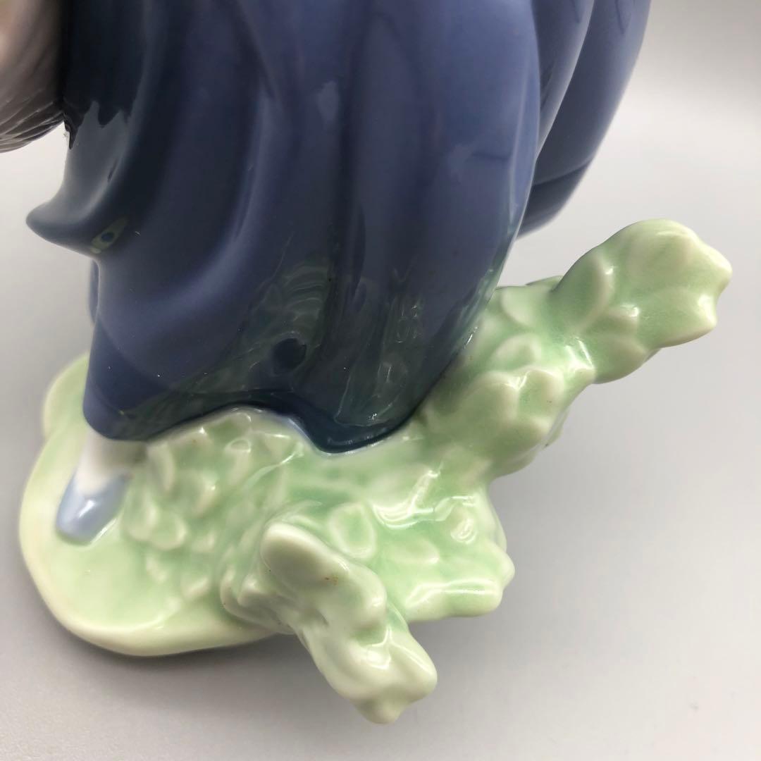 新品未使用LLADROリヤドロ少女磁器人形きれいな花ばかり箱&保証書付ビンテージ