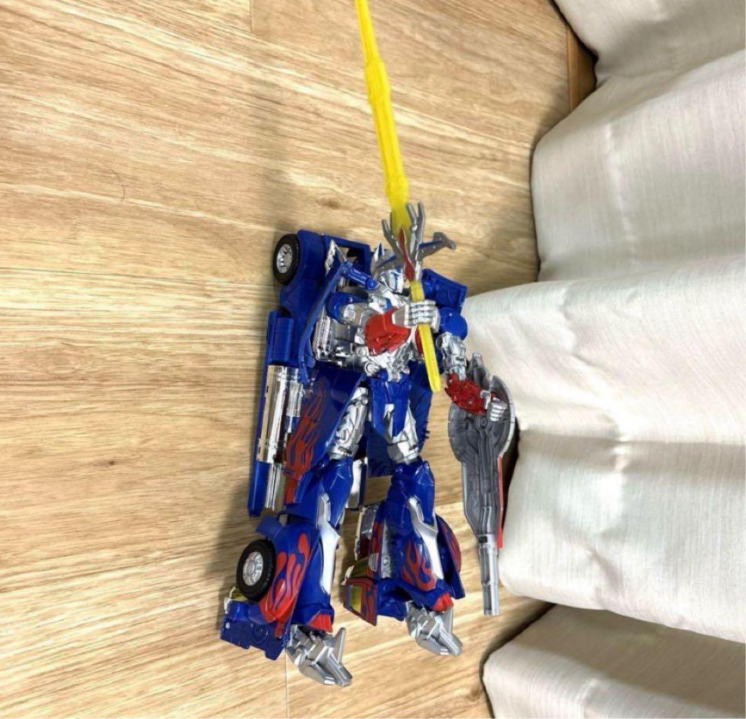 【 美品⠀】 トランスフォーマー オプティマスプライム フィギュア 変身 箱付き