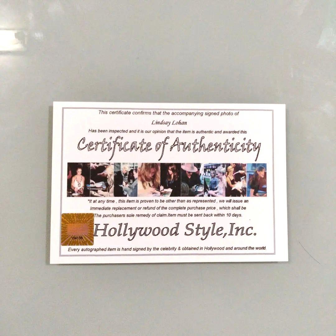 セール中…リンジー・ローハン直筆サイン入り2Lサイズ写真…