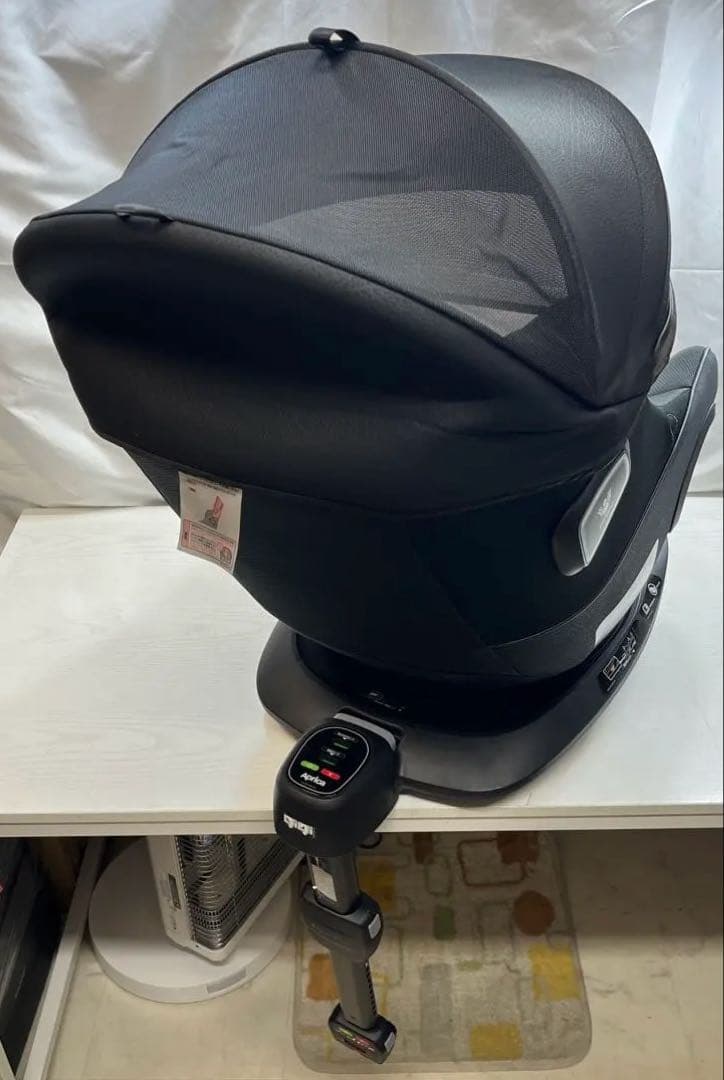 美品 Aprica アップリカ クルリラ ビッテ エックス 黒 ISOFIX