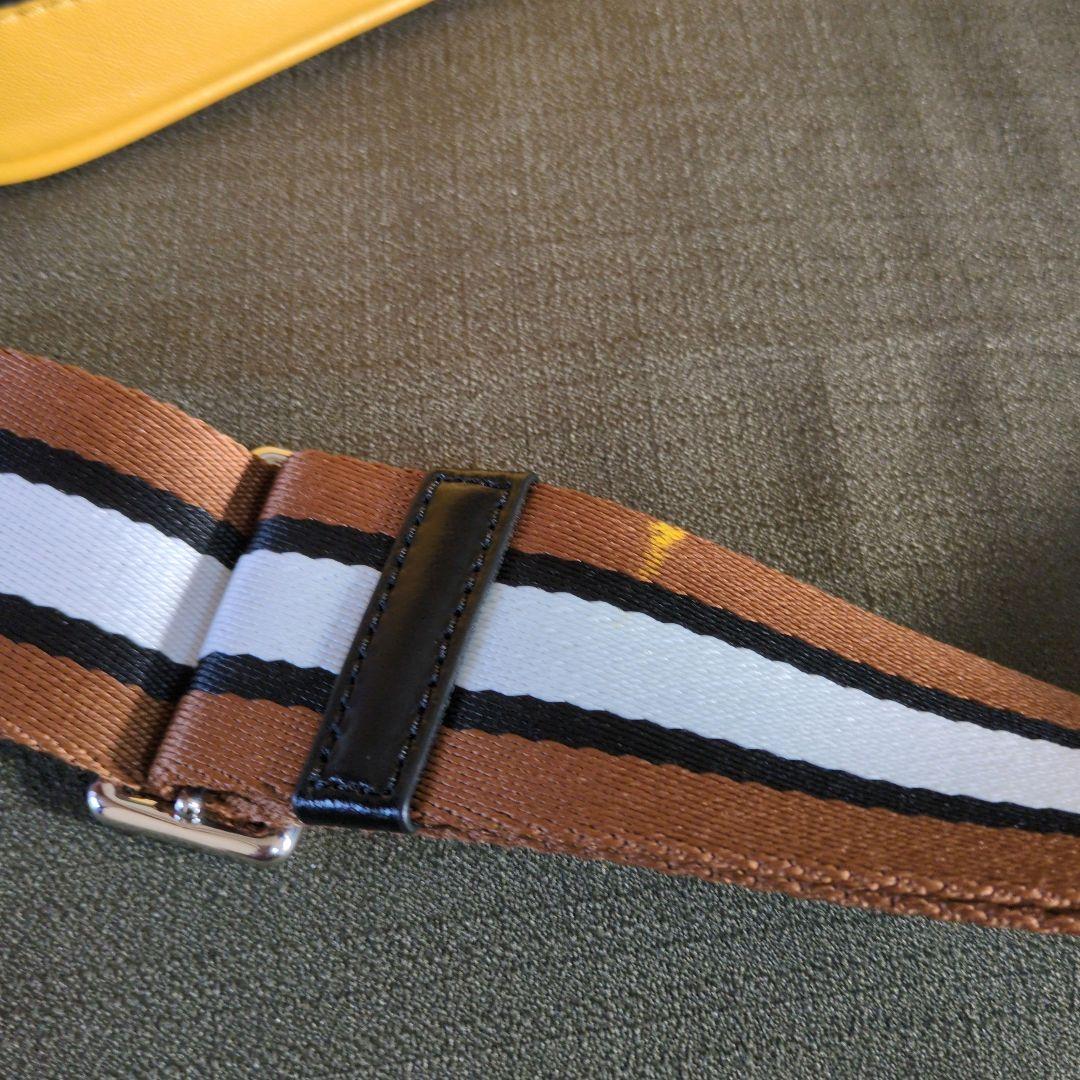 Marc Jacobs フラッシュレザー Crossbody ショルダーバッグ