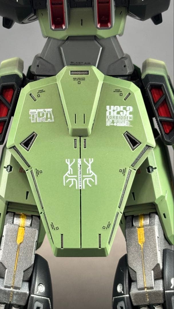 【塗装完成品】FULL MECHANICS 1/100 フォビドゥンガンダム