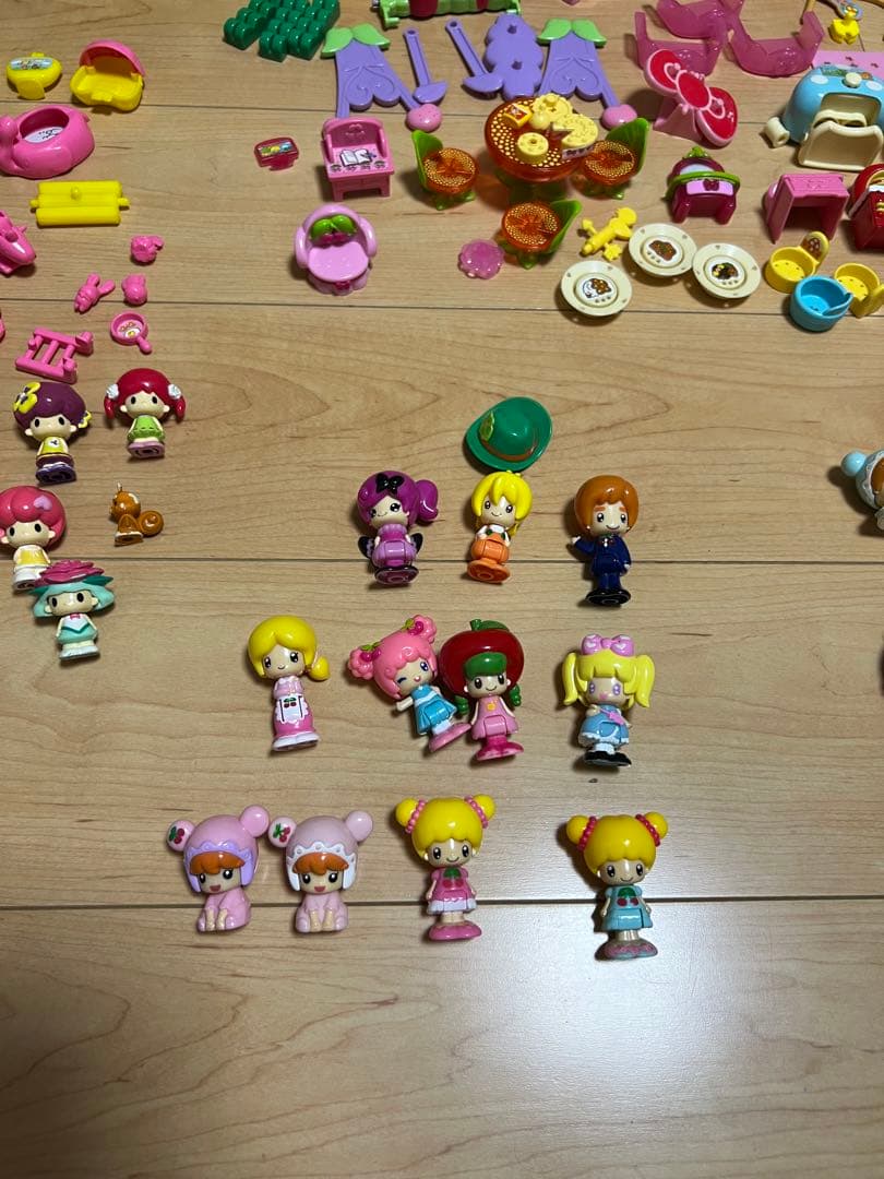 こえだちゃんお人形、木のお家、きのこのレストランのセット